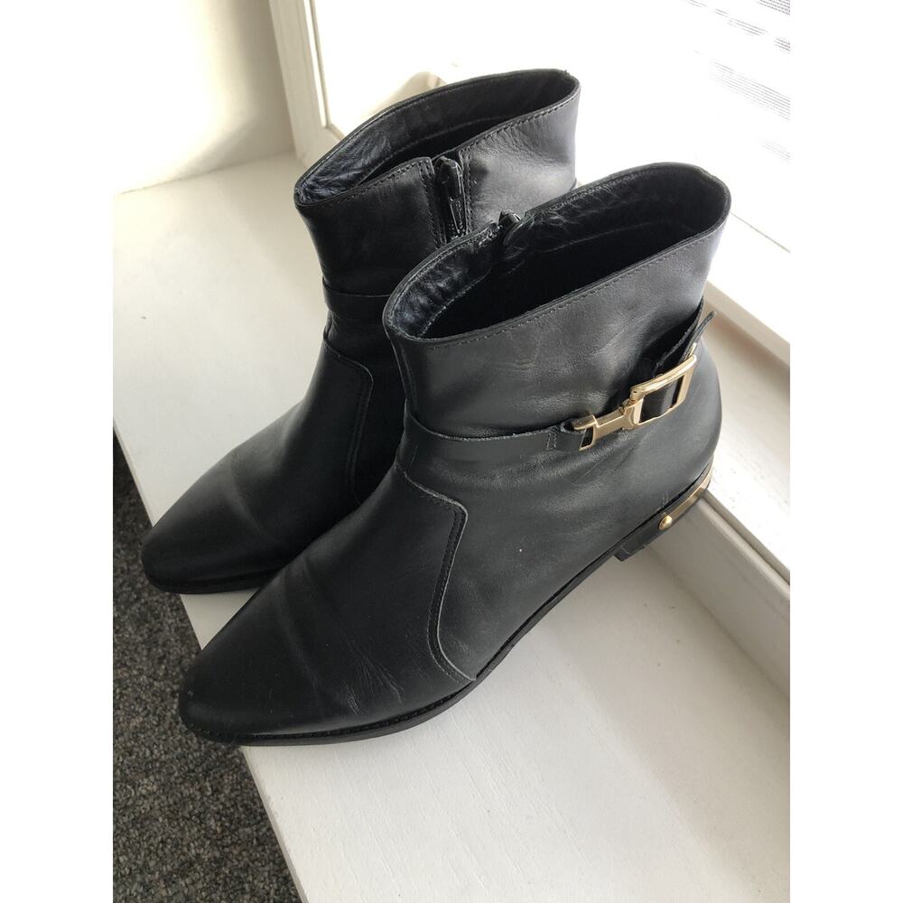 Wirth Black Leather Chelsea Boots With Gold Hardware! WMS 38 US 8